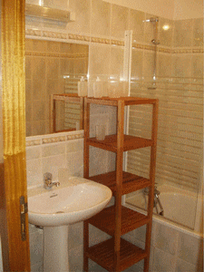 Crozon - Appartement � Morgat - La salle de bain