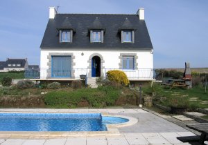 Location maison piscine à Argol, proche de la plage
