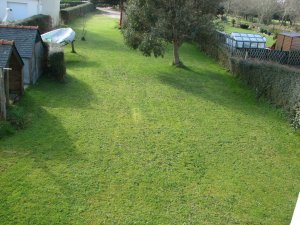 Lanveoc - Maison rue du Fret - Jardin � l'arri�re de la maison